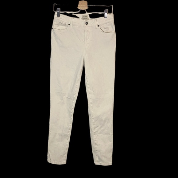 L.L. Bean Classic Fit Women's White Ankle Jeans. Size 6. - Picture 1 of 10